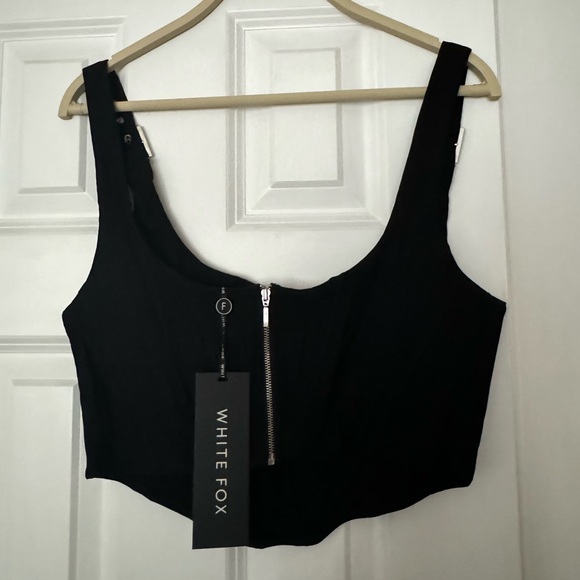 White Fox Boutique Set - Picture 8 of 12